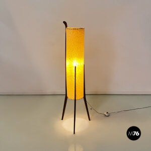 Lampada da terra in pergamena e legno, 1960 ca.