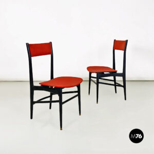 Sedie in legno nero e tessuto rosso, 1960 ca.