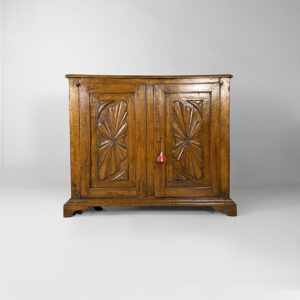 Credenza in legno, fine del 1600 ca.