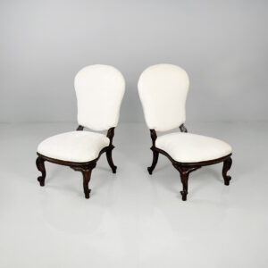 Poltrone in legno e tessuto bianco, 1930 ca.